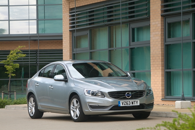 Volvo S60 D5 Summum Geartronic Volvo S60 D5 Summum Geartronic