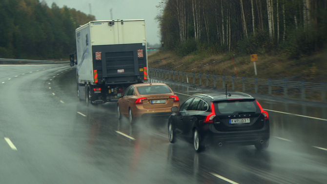 Volvo SARTRE Program Allows for Autonomous Vehicle Trains Volvo SARTRE Program Allows for Autonomous Vehicle Trains