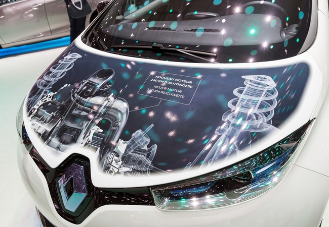 The engine of the new Zoe is lighter and more compact than the version launched in 2012 The engine of the new Zoe is lighter and more compact than the version launched in 2012