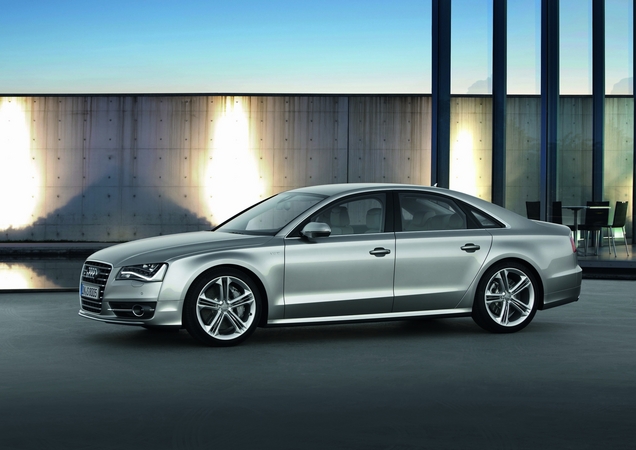Audi launches new 520 hp S8 Audi launches new 520 hp S8