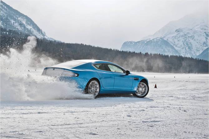 Aston Martin on Ice culmina em vídeo Aston Martin on Ice culmina em vídeo