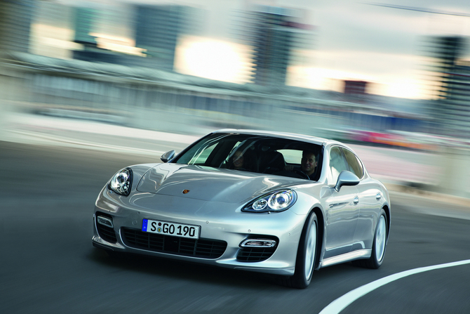 Porsche Panamera Turbo PDK Porsche Panamera Turbo PDK