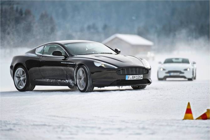 Aston Martin on Ice Finishes with a Video Aston Martin on Ice Finishes with a Video