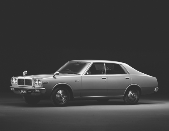 Nissan Laurel Hardtop 2000 GL6-E Nissan Laurel Hardtop 2000 GL6-E