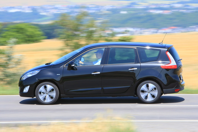 Renault Grand Scénic III Energy 1.6 dCi FAP ECO2 Luxe Renault Grand Scénic III Energy 1.6 dCi FAP ECO2 Luxe