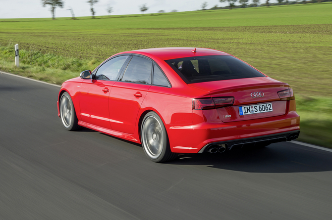 Audi S6 4.0 TFSI quattro S tronic Audi S6 4.0 TFSI quattro S tronic