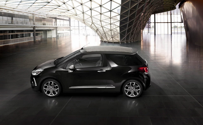 O DS3 Cabriolet consegue manter as principais características de condução, agilidade e resposta do hatchback O DS3 Cabriolet consegue manter as principais características de condução, agilidade e resposta do hatchback