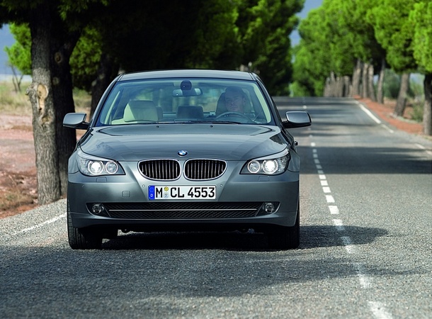 BMW 525i xDrive (E60) BMW 525i xDrive (E60)