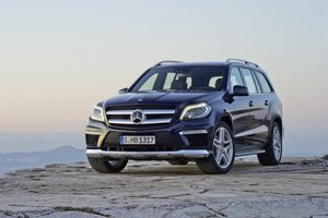 Mercedes-Benz GL550