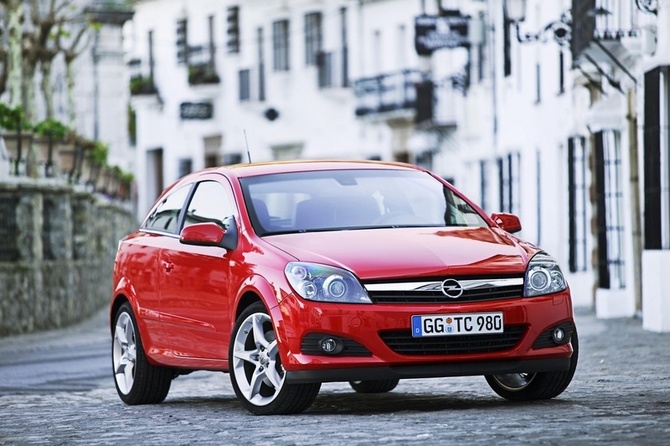 Opel Astra GTC 1.4 TWINPORT ecoFLEX Opel Astra GTC 1.4 TWINPORT ecoFLEX