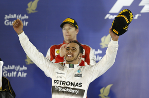 Hamilton alcançou a terceira vitória da temporada, em quatro corridas