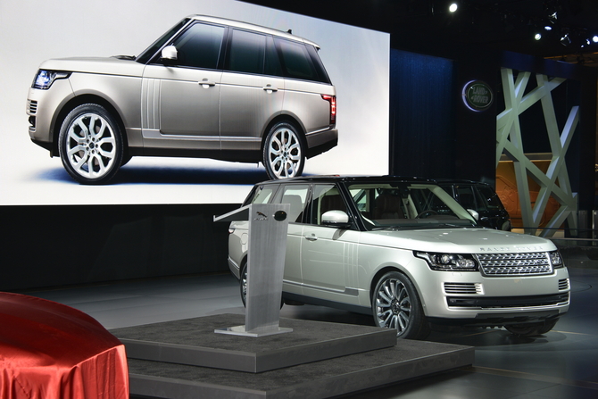 Land Rover reveals new Range Rover Land Rover reveals new Range Rover