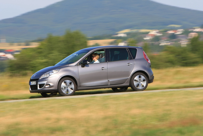 Renault Scénic III Energy 1.6 dCi FAP ECO2 Luxe Renault Scénic III Energy 1.6 dCi FAP ECO2 Luxe