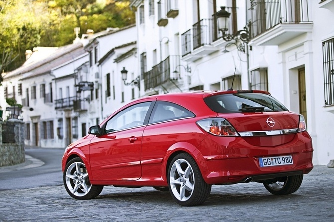 Opel Astra GTC 1.4 TWINPORT ecoFLEX Opel Astra GTC 1.4 TWINPORT ecoFLEX