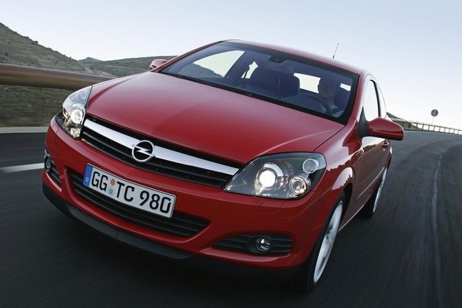 Opel Astra GTC 1.3 CDTI ecoFLEX Opel Astra GTC 1.3 CDTI ecoFLEX