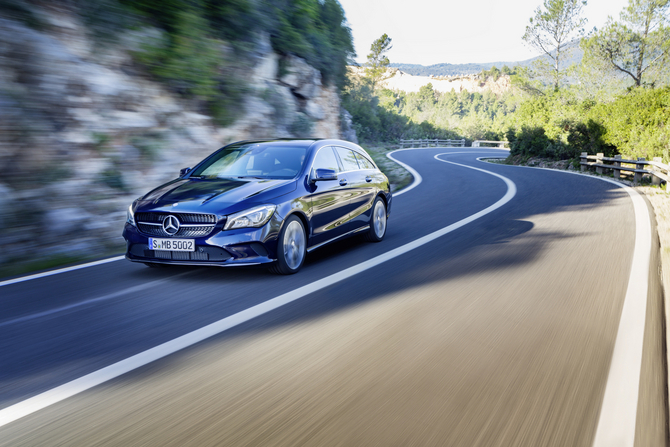 Mercedes-Benz CLA 250 Shooting Brake 4Matic Sport Mercedes-Benz CLA 250 Shooting Brake 4Matic Sport