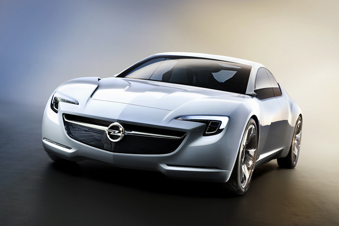 The front end is very sculptured. The front end is very sculptured.