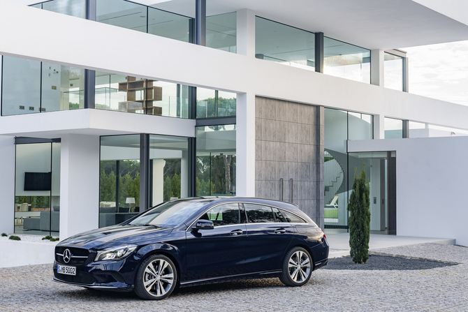 Mercedes-Benz CLA 220d Shooting Brake 4Matic Mercedes-Benz CLA 220d Shooting Brake 4Matic