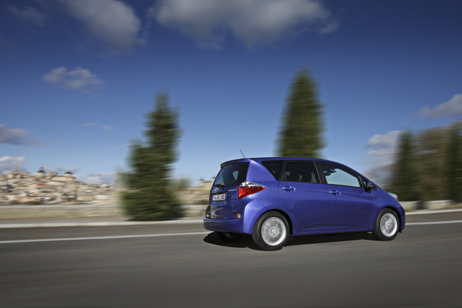 Toyota Verso-S Toyota Verso-S