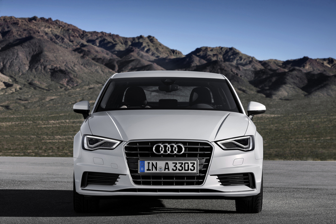 Audi A3 Limousine 1.4 TFSI Sport S tronic Audi A3 Limousine 1.4 TFSI Sport S tronic