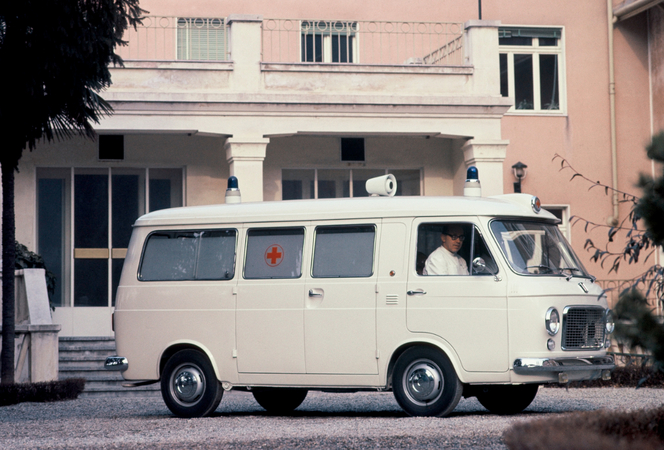 Fiat 238 Ambulance Vehicle Fiat 238 Ambulance Vehicle