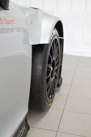 Audi Refines R8 LMS into Ultra Version with New Transmission and Optimized Systems Audi Refines R8 LMS into Ultra Version with New Transmission and Optimized Systems