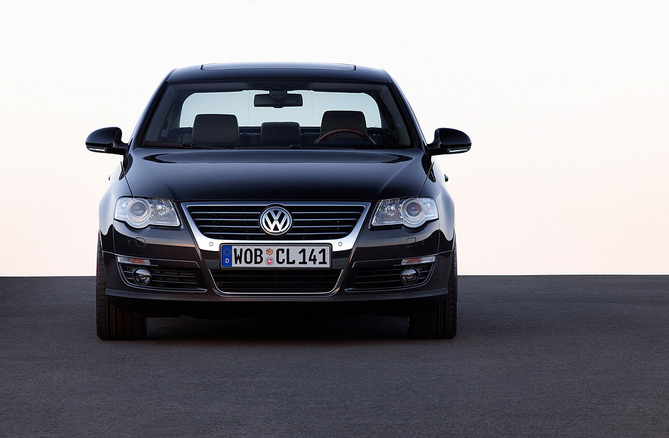 Volkswagen Passat 1.6 Automatic Volkswagen Passat 1.6 Automatic