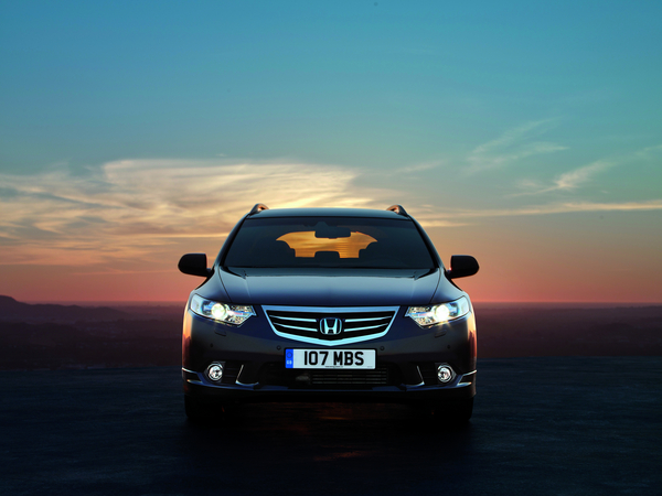 Honda Accord Tourer 2.2 i-DTEC Lifestyle Automatic Honda Accord Tourer 2.2 i-DTEC Lifestyle Automatic