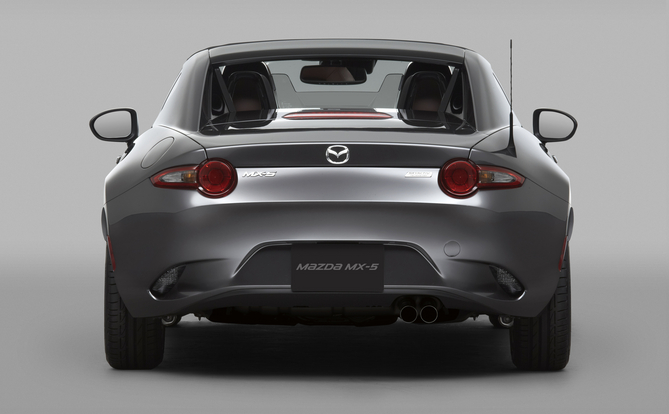 Mazda MX-5 RF 1.5 SKYACTIV-G Mazda MX-5 RF 1.5 SKYACTIV-G