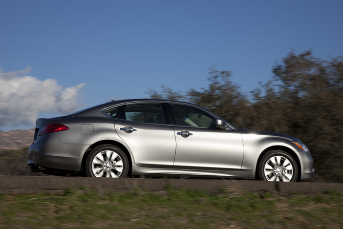 Infiniti M 37x Infiniti M 37x