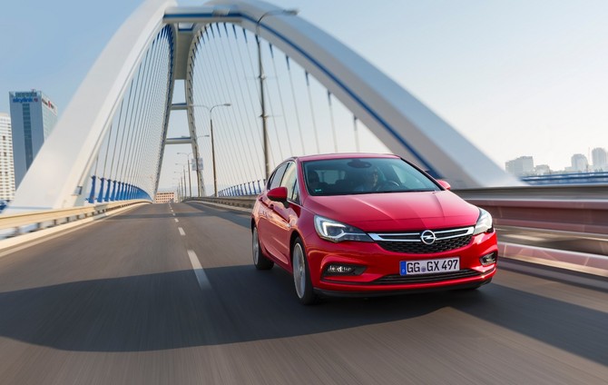 Opel Astra 1.4 Turbo Innovation Opel Astra 1.4 Turbo Innovation