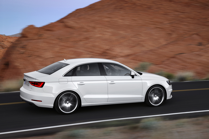 Audi A3 Limousine 1.6 TDI Sport Audi A3 Limousine 1.6 TDI Sport