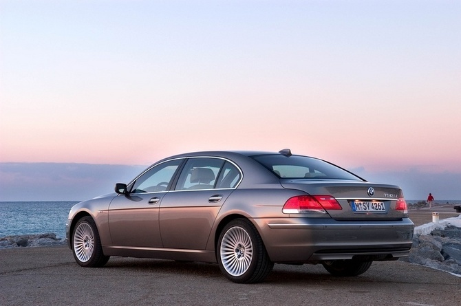 BMW 750Li BMW 750Li