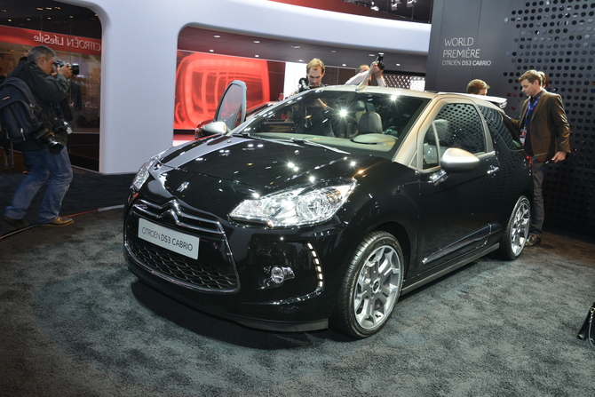 Citroën DS3 Takes Off Its Top for New Cabrio Citroën DS3 Takes Off Its Top for New Cabrio