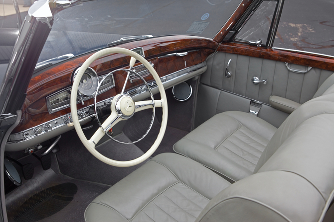 Mercedes-Benz 300 Sc Cabriolet A Mercedes-Benz 300 Sc Cabriolet A