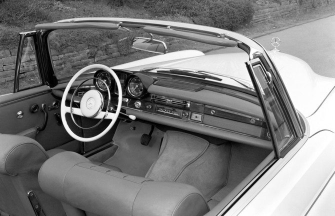 Mercedes-Benz 300 SE Cabriolet Mercedes-Benz 300 SE Cabriolet