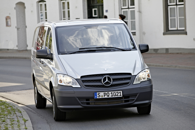 Mercedes-Benz Vito 2 {W639} Mercedes-Benz Vito 2 {W639}