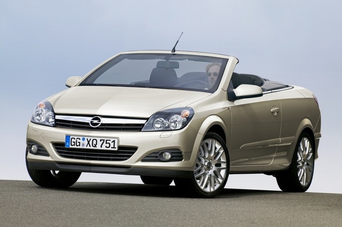 Opel Astra Twin Top 2.0 Turbo Opel Astra Twin Top 2.0 Turbo