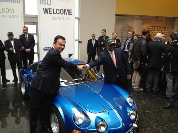 Caterham is developing the chassis and Renault is supplying parts Caterham is developing the chassis and Renault is supplying parts