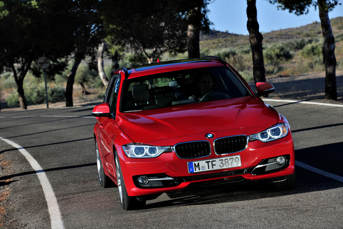 BMW 328i Touring Automatic BMW 328i Touring Automatic