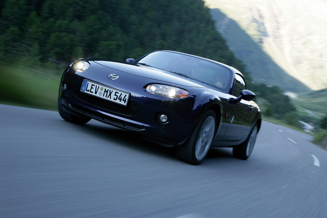 Mazda MX-5 Roadster Coupé 1.8 Mazda MX-5 Roadster Coupé 1.8