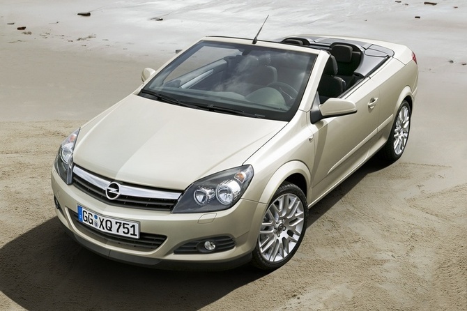Opel Astra Twin Top 2.0 Turbo Opel Astra Twin Top 2.0 Turbo