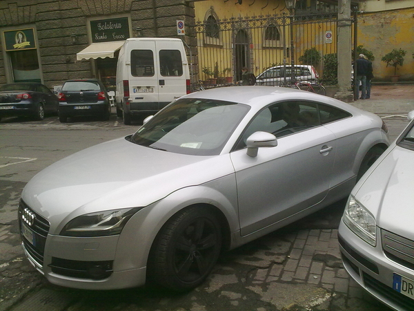 Audi TTS Roadster 2.0 TFSI quattro S tronic Audi TTS Roadster 2.0 TFSI quattro S tronic