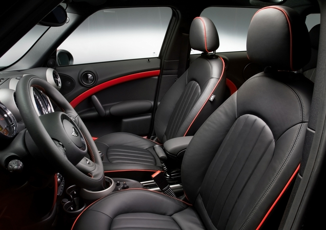 Mini John Cooper Works Countryman at Geneva with 218hp and All-Wheel Drive Mini John Cooper Works Countryman at Geneva with 218hp and All-Wheel Drive