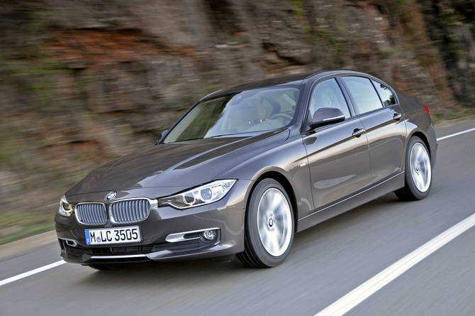 BMW 328i xDrive AT BMW 328i xDrive AT