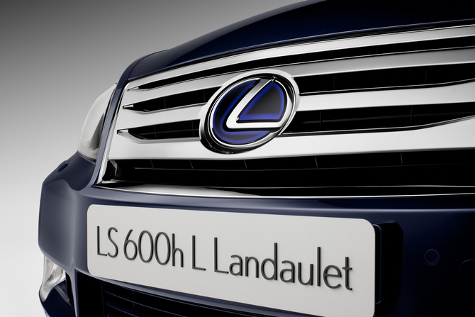 Lexus LS 600h L Laundelet Lexus LS 600h L Laundelet