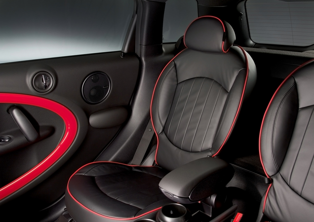 Mini John Cooper Works Countryman at Geneva with 218hp and All-Wheel Drive Mini John Cooper Works Countryman at Geneva with 218hp and All-Wheel Drive