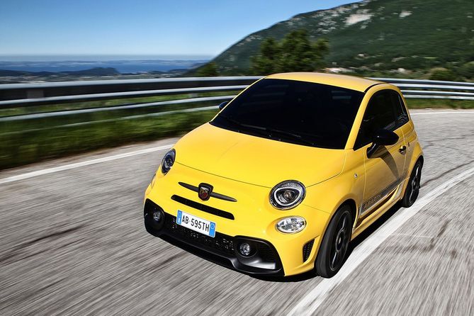 Abarth 595 1.4 16v T-jet Competizione Abarth 595 1.4 16v T-jet Competizione