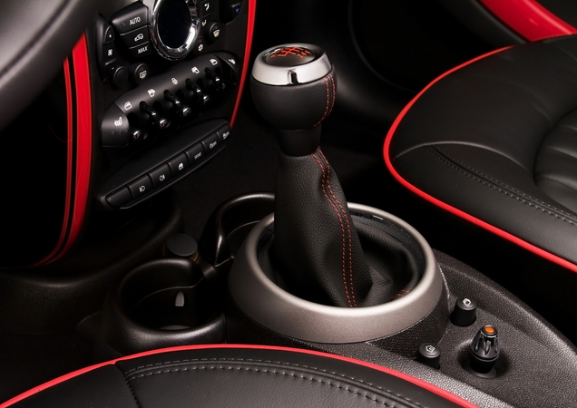 Mini John Cooper Works Countryman at Geneva with 218hp and All-Wheel Drive Mini John Cooper Works Countryman at Geneva with 218hp and All-Wheel Drive
