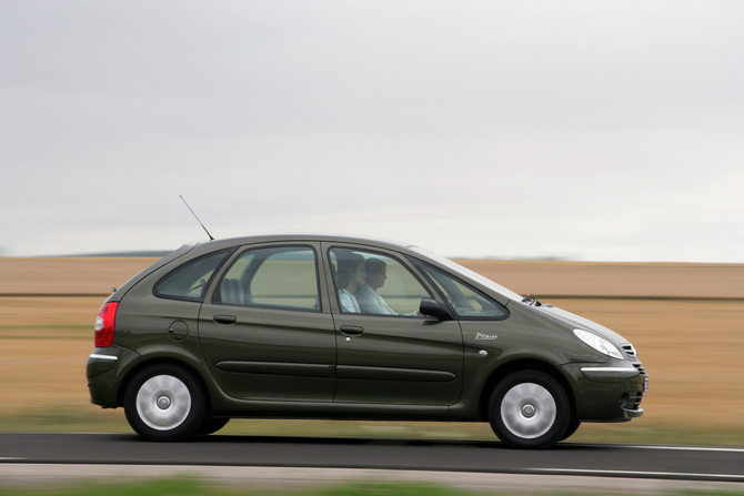 Citroën Xsara Picasso 1.6HDi 110cv FAP Airdream Exclusive Citroën Xsara Picasso 1.6HDi 110cv FAP Airdream Exclusive
